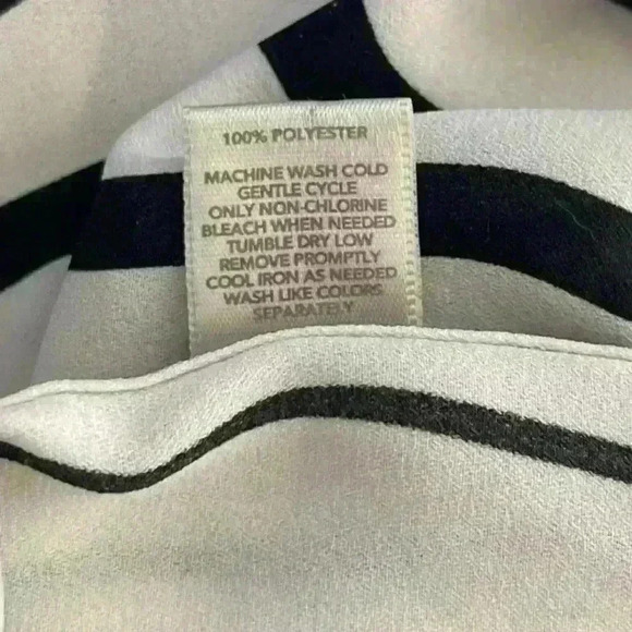 LOFT Women’s Size Small Ivory Black Semi Sheer Blouse 3/4‎ Sleeves Gathered - Picture 3 of 10